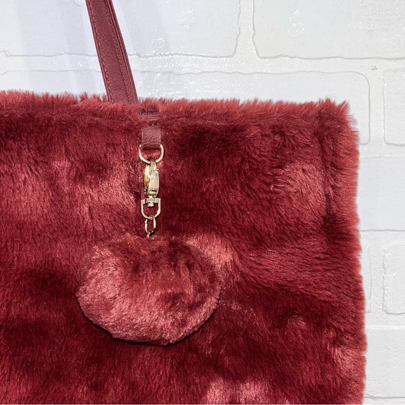 Burgundy Faux Sherpa Shoulder Bag with Wristlet and Cute Faux Sherpa Keychain - Picture 4 of 12